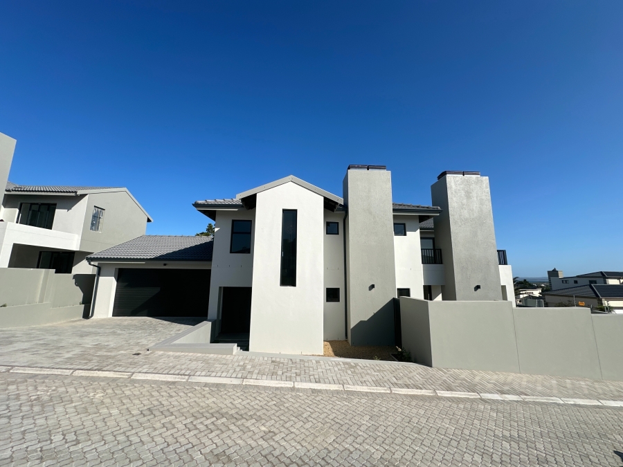 3 Bedroom Property for Sale in Country Club Western Cape